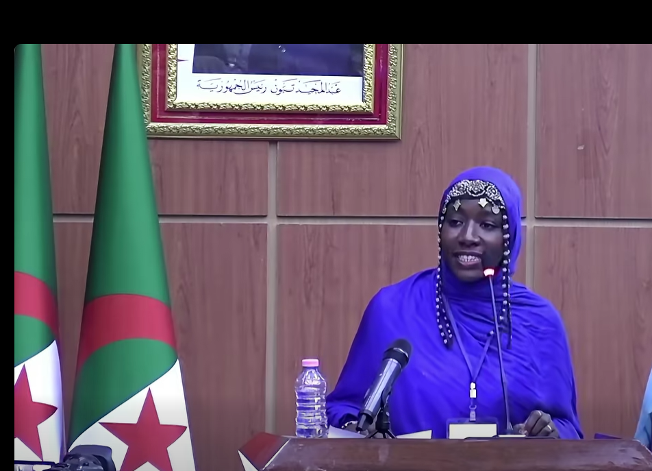 كلمة الطالبة جميلة فوندو من جامعة ادرار