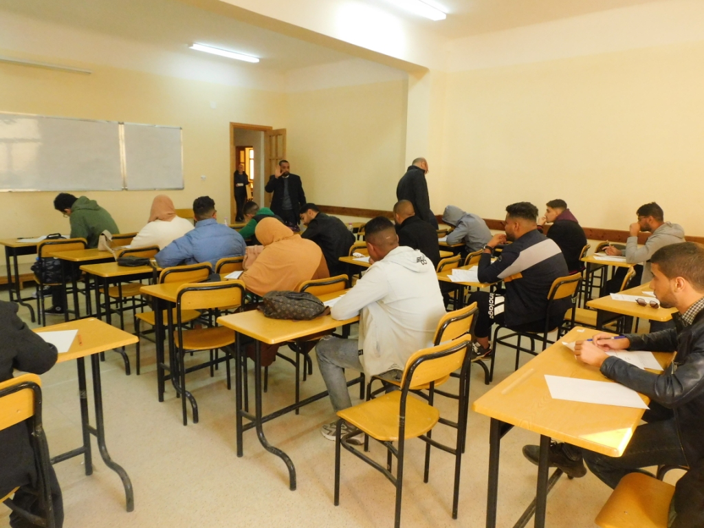 إمتحانات السداسي الأول بكلية العلوم والتكنولوجيا بجامعة بسكرة جانفي 2023
